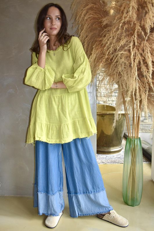 Driftwood Bell Sleeve Smock Top Kiwi /10=